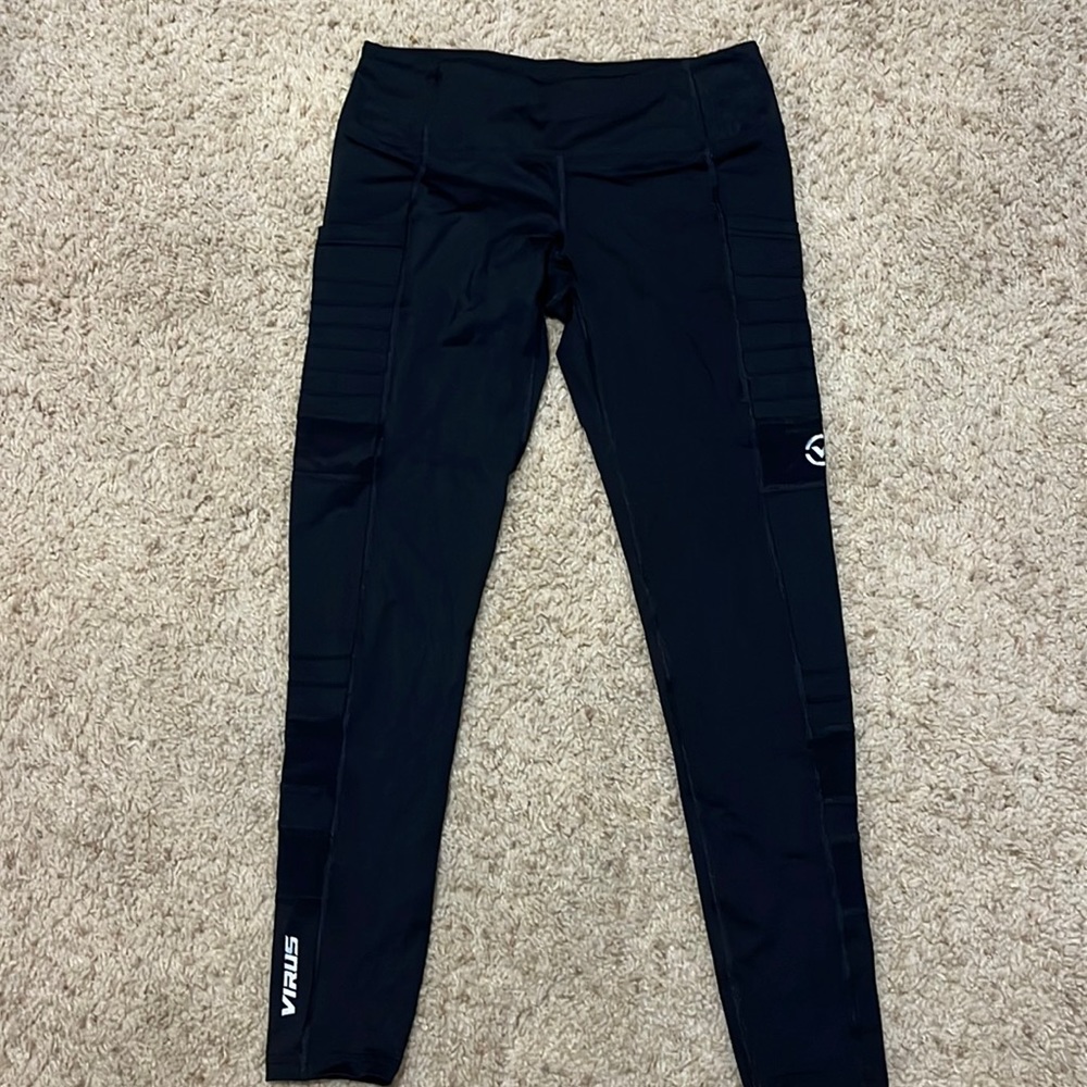 Virus leggings